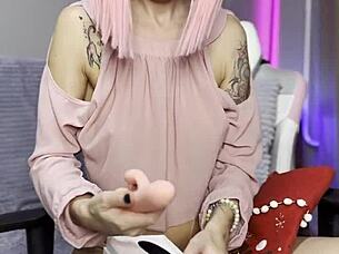 Skinny Cute Amateur Girl Tries New Toy on Pussy for Hot Orgasm