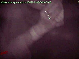 glory hole transando e chupando na cabine erotica video completo