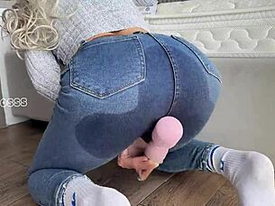 Milf Squirts Cum In Tight Wet Leggings During Orgasm