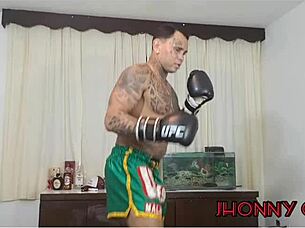 Comendo aluna na aula boxe com Nicoly Mattos e seu big ass tatuado 😈🍑