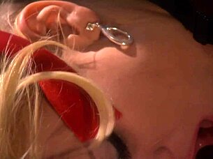 Oh Wow! Seducing That Shy Lesbian In Corset And Heels For Hot Pussy Licking And Kissing!