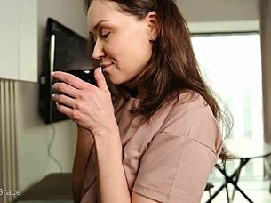 Kristinas Morning Routine with Sexy Milf in Bedroom and Shower