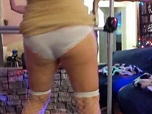 Why not dance my pussy for New Year's, hotwife Steffi?