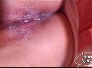 Vrući video teen 18+ Vijetnamkinje sa vlažnim creampieom u uskoj pički