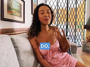 quer mamar minhas bolas gringo? depois me fode gostoso no sofá com teu pau enorme e leite escorrendo.