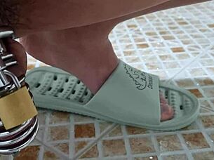 korslaveman peed while wearing a chastity belt on his cock in homemade solo