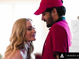 Petite Blonde Tutor Emma Starletto Gets Roughly Drilled By Delivery Guy In Quickie