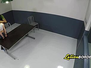 Petite Cutie Craving For Long Boner In Doggystyle