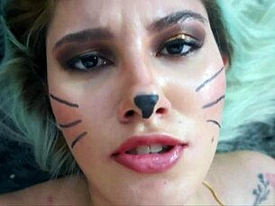 Bella The Seductive Cat In Solo Play