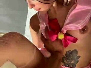 Heavens with blue eyes loves giving blowjobs and getting fucked hard 😈💦