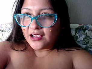 massive chest shown during webcam session