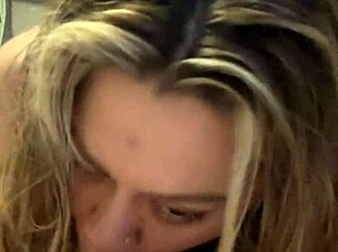 i'm tryin to give a rich blowjob in the room but mess up the words