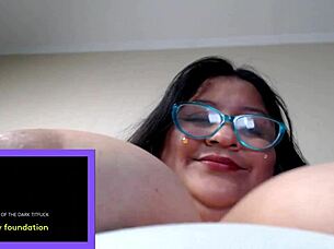 massive chest shown during webcam session