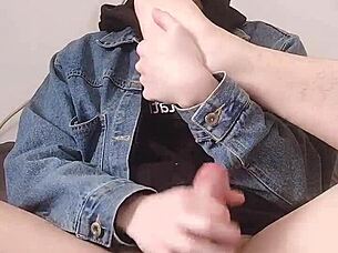 What the hell, masturbate that asshole like a total slave in bdsm!