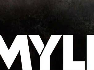 Athletic Babe Crystal Clark Delivers Intense Gym Pounding Workout