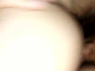 Amateur hot neighbor shows off