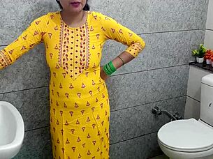 Indian woman gets fucked doggystyle with dirty talk and creampie in bathroom close up