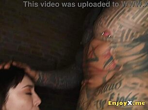 Whoa, check this tatted tart blowing and banging her brunette beau in HD 😈🔥