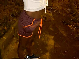 Found my sexy Latina neighbor on the street and convinced her to flash that big Brazilian ass outdoors?