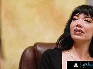 Assistant Gal Ritchie gets fingered and scissored by stacked dominant milf boss Little Puck. What a wild office encounter with scissoring and rimjob action.