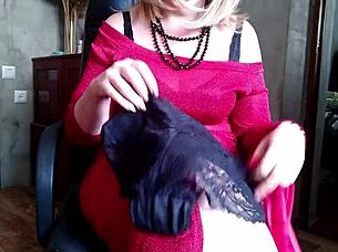 The Choice Is Yours Mature Milf And Her Gorgeous Ass