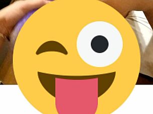 Latina Cachonda En Perrito Quiere Chuparme La Polla Y Follar En Toda Las Poses