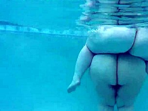 Busty BBW Lexxxi Luxe and friend splash around in pool fun