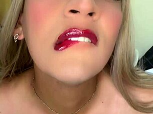 Hey, check out this hot transexual with tattoos and creamy finish! 🍆💦