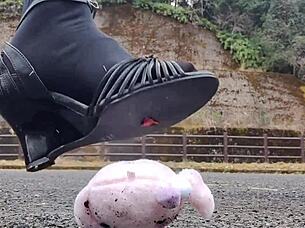 A Japanese crossdresser explores crush fetish with soft toy in Asian scene