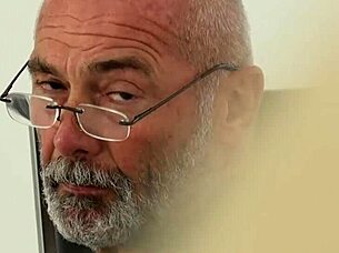 Blonde teen 18+ jerks and sucks old grandpa 😏