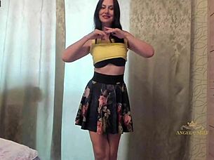 hey, this milf's jerking her clit, caressing boobs, moaning loud while young 18+ dudes, old guys, and lesbians watch her flow like bitches 😏 angela-milf