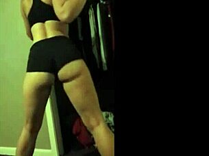 white girl shaking her fit booty in twerk moves?