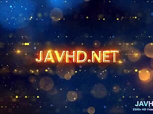 why does this asian japanese pussy get so wet and squirt in vol 20?