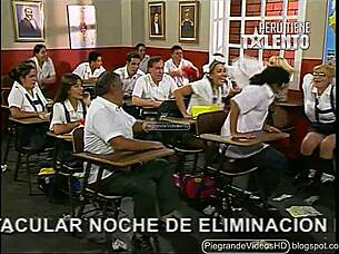 yesabella rocks that bikini as la paisana jacinta the teacher – super fun vibe! 👙😂