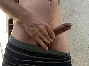 Big Dick Cumming Twink Public Gay