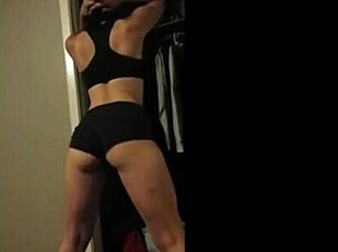 white girl shaking her fit booty in twerk moves?