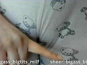 Curvy Mature Latina In Pajama Shows Wet Cameltoe And Big Pussy Lips Spreading Solo