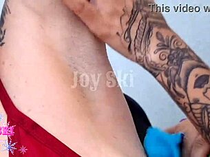 girl shaved my armpits and got me so turned on