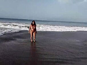 hey stepson, wanna do a quick nude photoshoot with me at the beach?