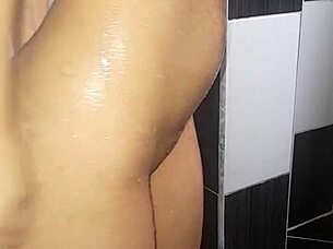 my girlfriend makes me cum in the bathroom with a blowjob that i give her