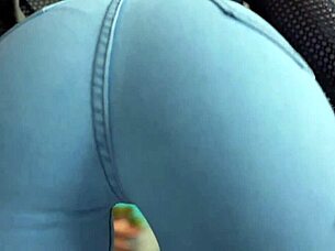 Feel my perfect ass grinding on your face in these jeans!