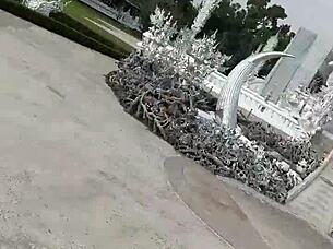 Exploring the magical White Temple in Chiang Rai, Thailand! ✨🏯