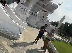 Exploring the magical White Temple in Chiang Rai, Thailand! ✨🏯