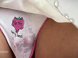 oh god that big dick just made me cumshot all over my wet panties in the bus...