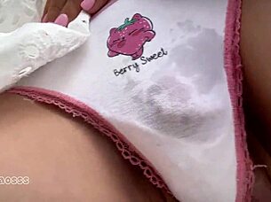 oh god that big dick just made me cumshot all over my wet panties in the bus...