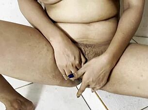 College Girls Fingering Wet Pussy With Dripping Juices