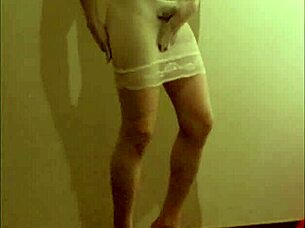 Hey, check me out in white nylon panty and highheels?