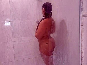 i'm a bbw gettin it on under the shower full vid on red