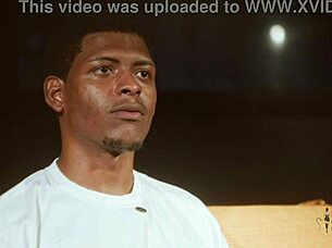 Exciting interview with Brazilian beauty Carlao Villar in jeans