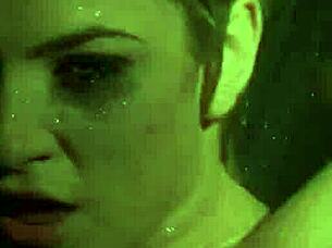 hey, wanna see sexy dahlia's naughty shower fun with solo masturbation?